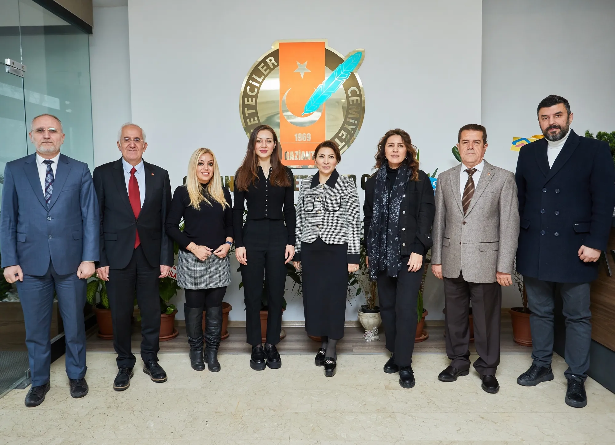 YAŞAM SADECE BİZLER İÇİN DEĞİL, PATİLİ DOSTLARIMIZIN DA..!